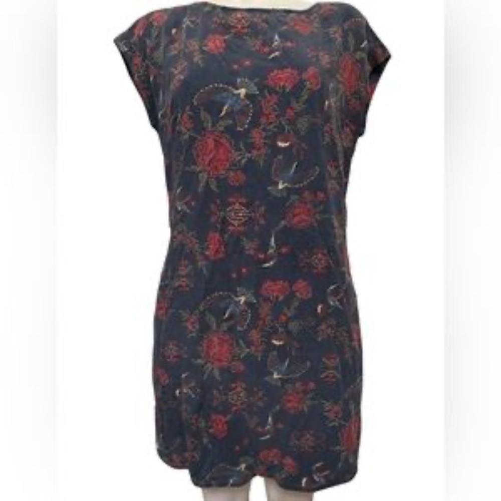 Patagonia Worn Wear W's June Lake dress size S navy blue floral bird pockets